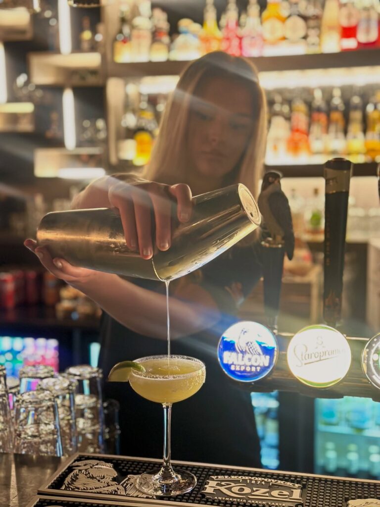 Instagram post from olhyttan. This post is in position 7.