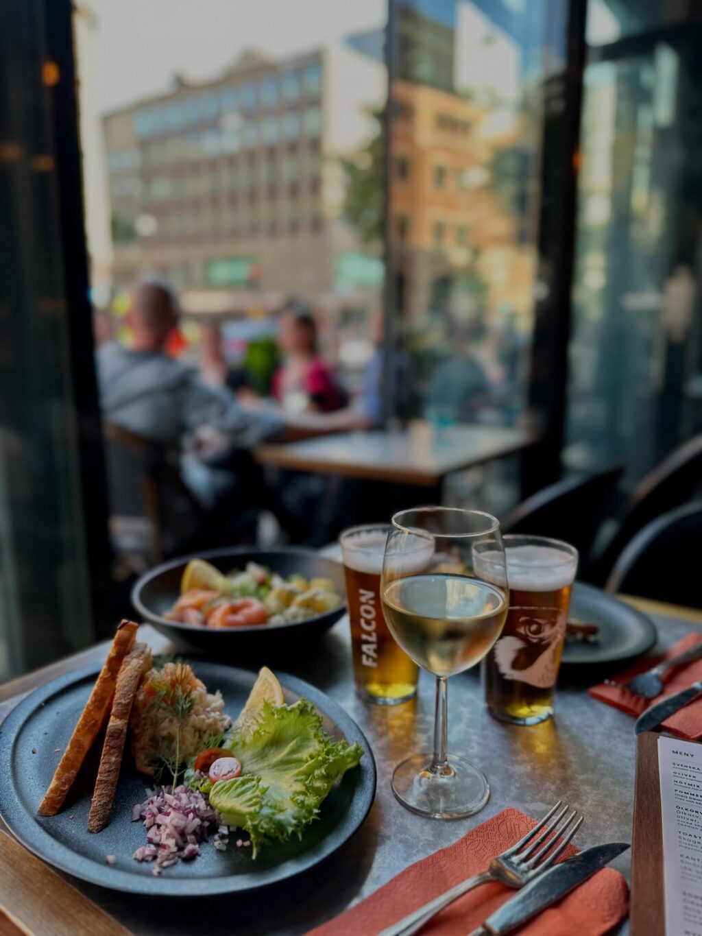 Instagram post from olhyttan. This post is in position 0.