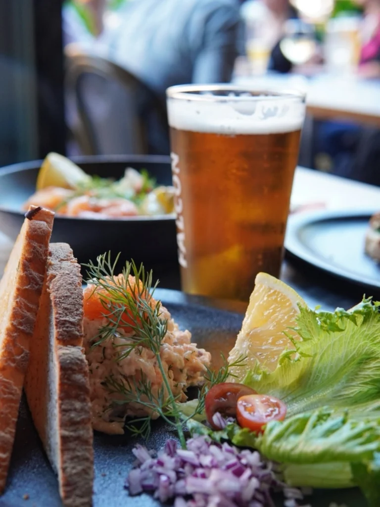 Instagram post from olhyttan. This post is in position 3.